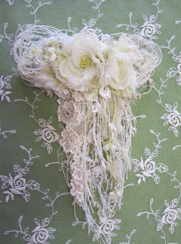 コサージュ・布花作品 010 の補正.jpg