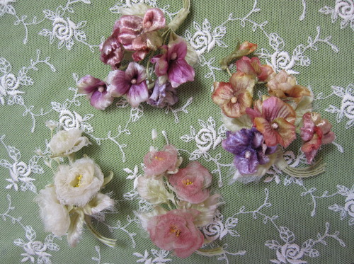 コサージュ・布花作品 033 の補正.jpg